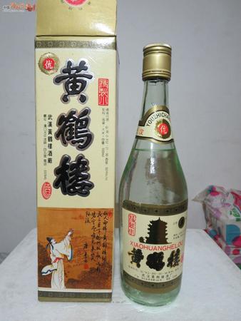 92年的黃鶴樓酒多少錢一瓶(92年黃鶴樓酒價格)