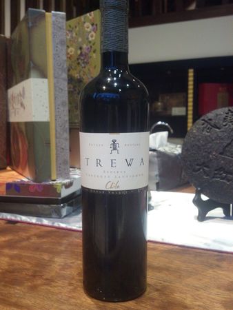 赤霞珠25年云南紅酒價(jià)格(赤霞珠2015紅酒多少錢(qián)一瓶)